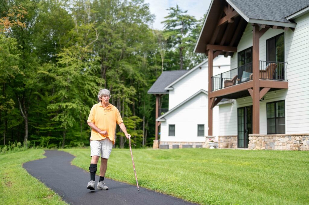 Jay walking after stroke with InTandem, which deliver Rhythmic Auditory Stimulation (RAS) for chronic stroke
